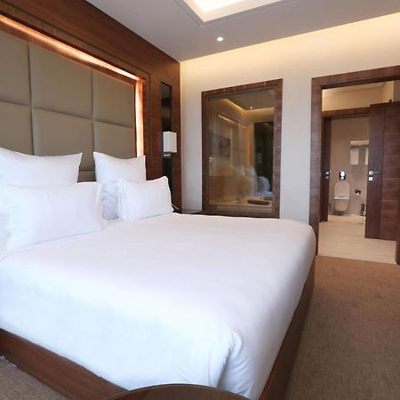 Weekend Hotel Sari Yidda Exterior foto