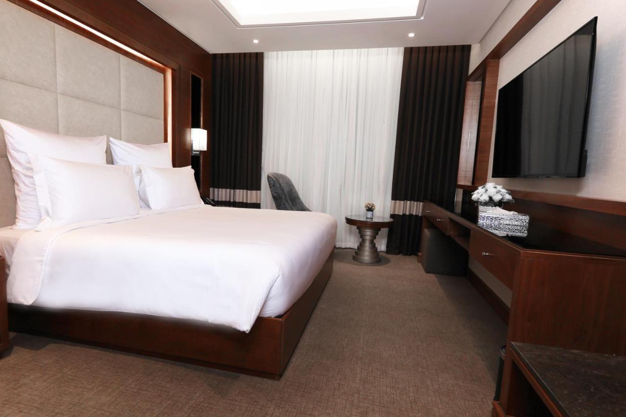 Weekend Hotel Sari Yidda Exterior foto
