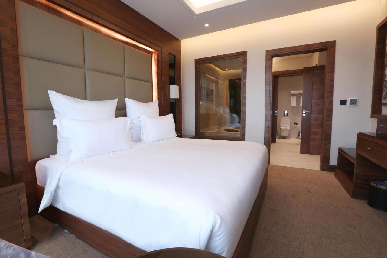 Weekend Hotel Sari Yidda Exterior foto
