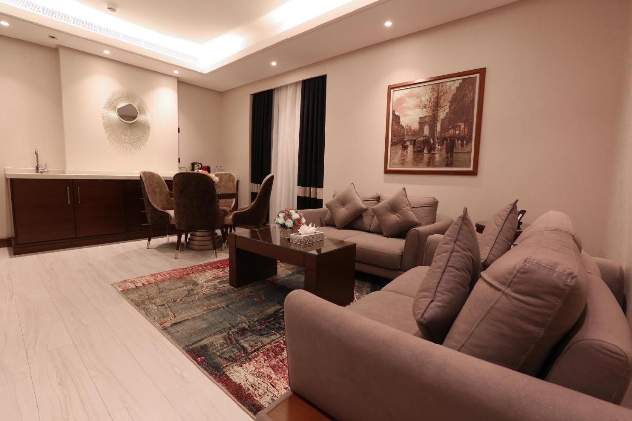 Weekend Hotel Sari Yidda Exterior foto