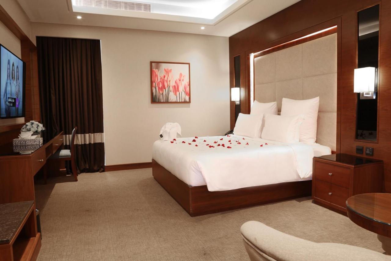 Weekend Hotel Sari Yidda Exterior foto